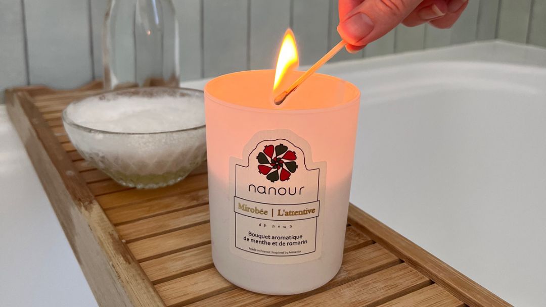 Allumer des bougies parfumées chez soi - Nanour